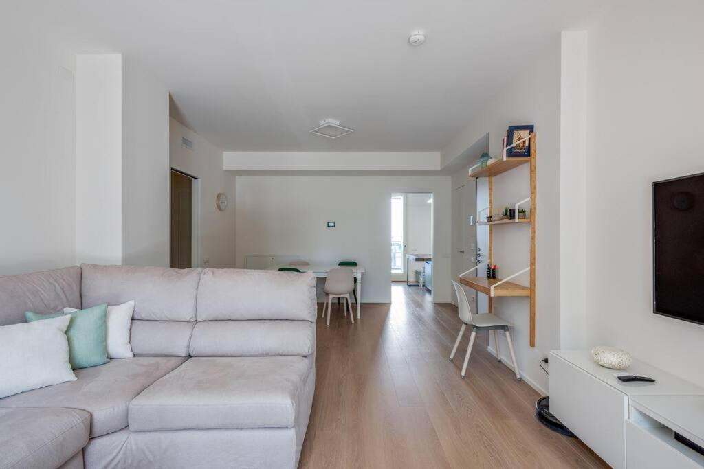 Easylife - Modern And Spacious Apt In Fiera City Life Milan Exterior photo