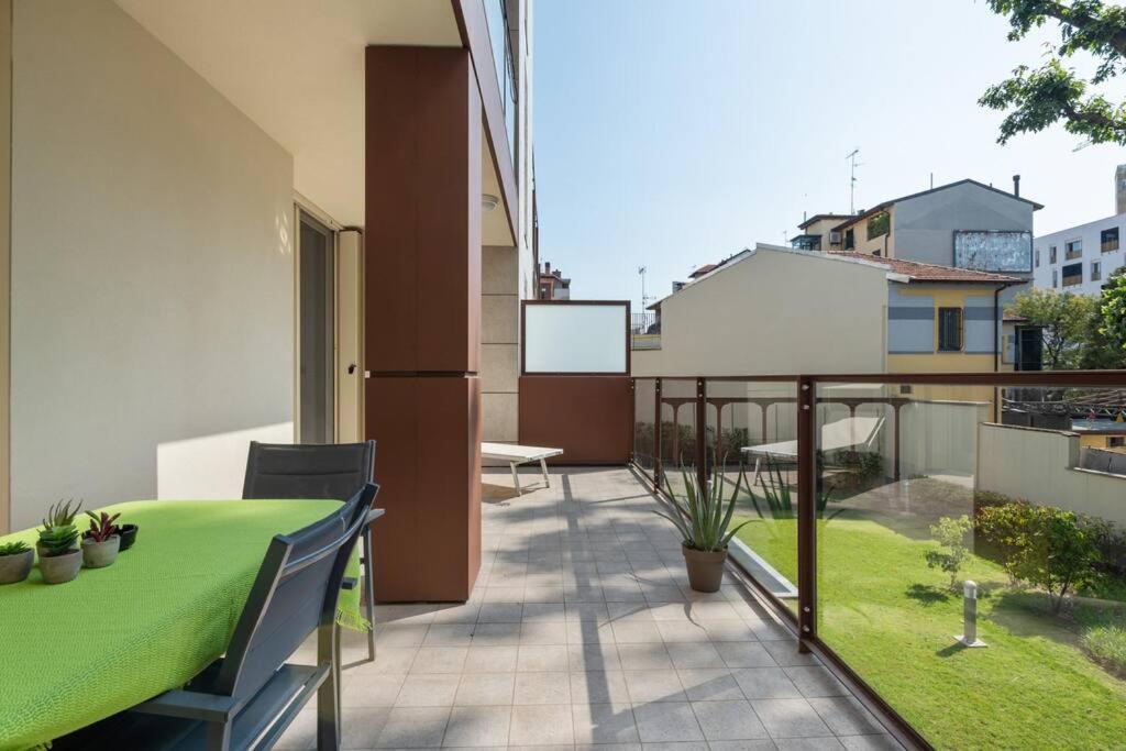 Easylife - Modern And Spacious Apt In Fiera City Life Milan Exterior photo
