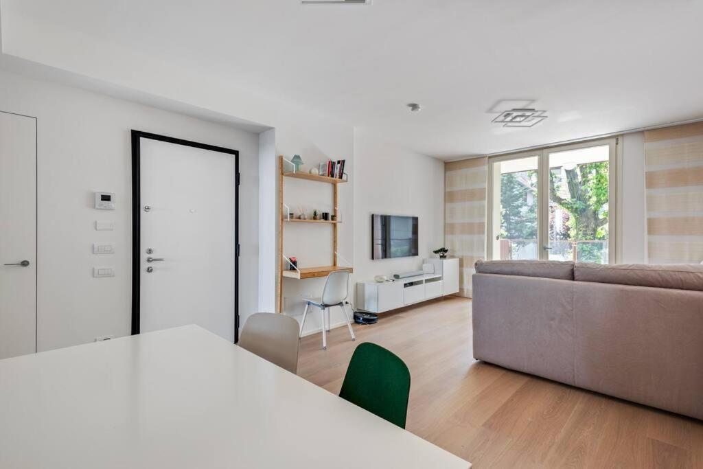 Easylife - Modern And Spacious Apt In Fiera City Life Milan Exterior photo